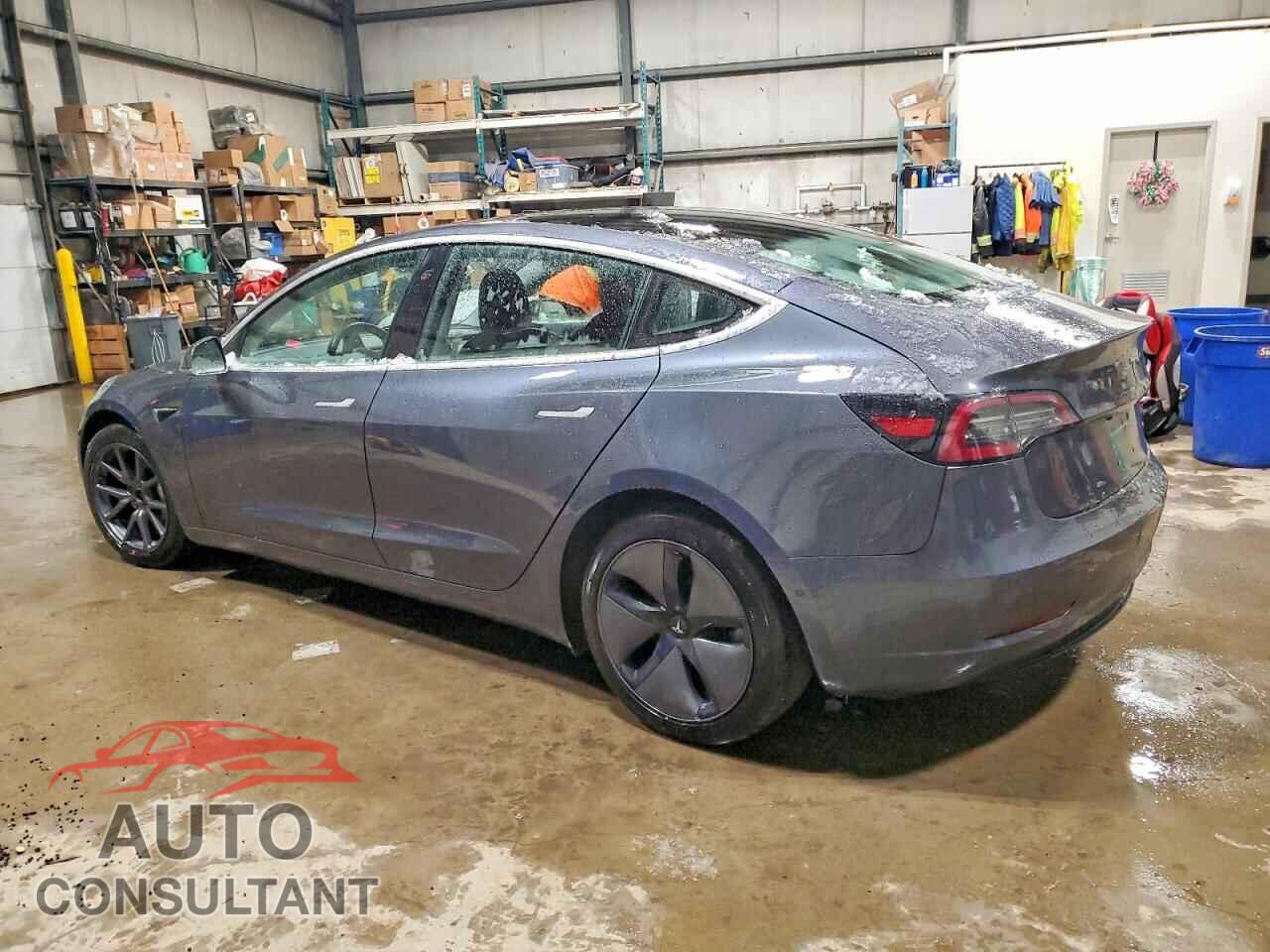 TESLA MODEL 3 2018 - 5YJ3E1EB4JF110261