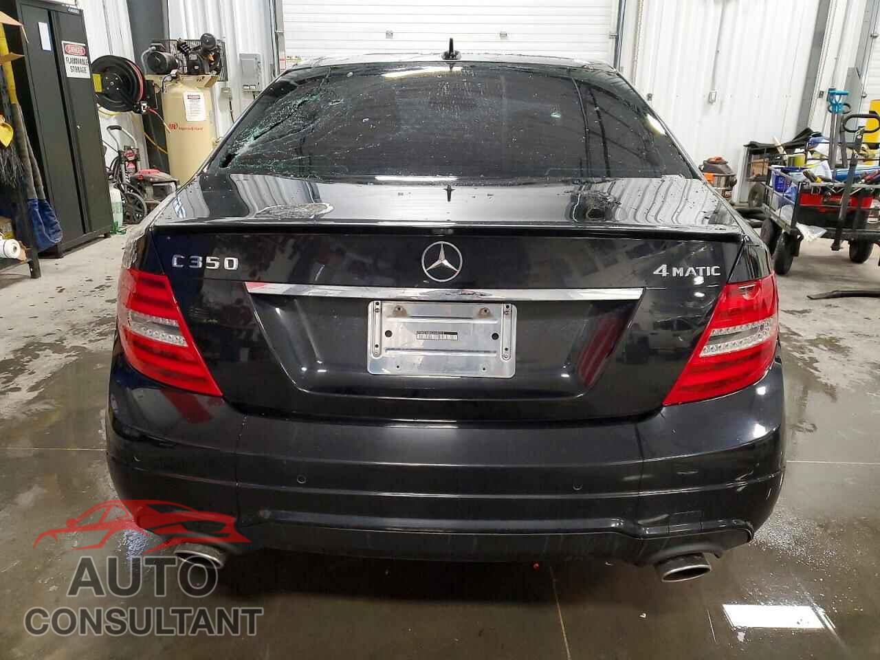 MERCEDES-BENZ C-CLASS 2012 - WDDGF8JBXCA646212