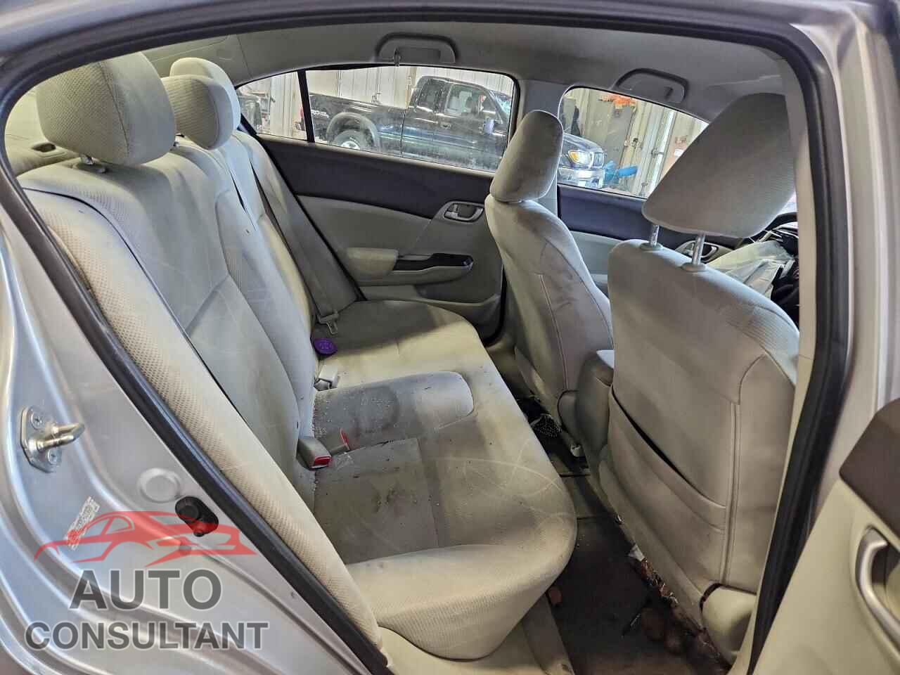HONDA CIVIC 2012 - 2HGFB2F57CH333820