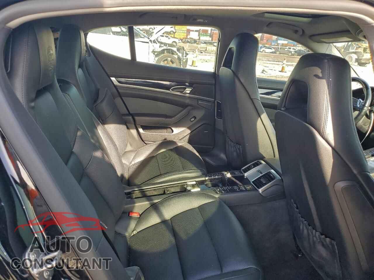 PORSCHE PANAMERA 2016 - WP0AA2A72GL002415