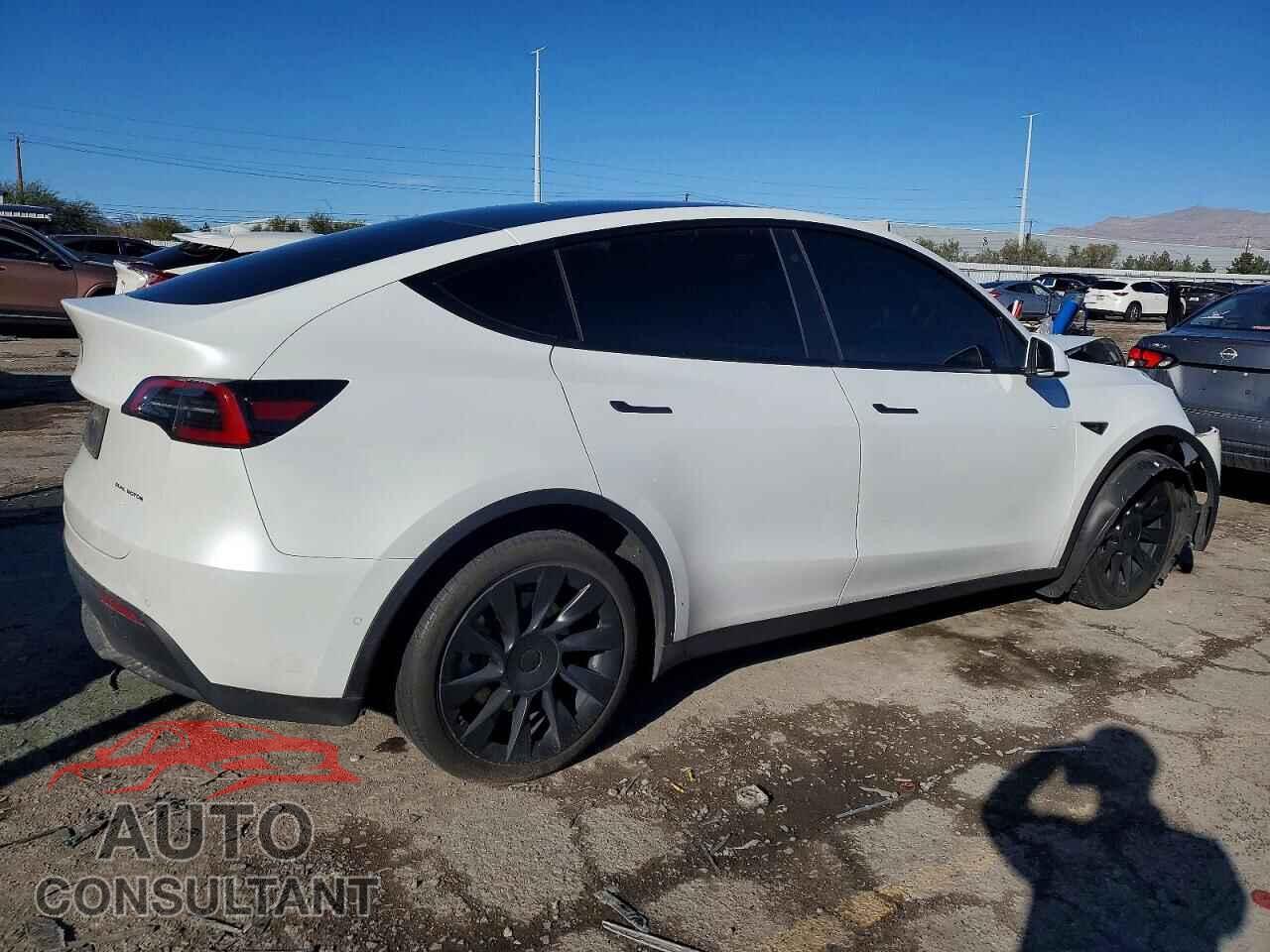 TESLA MODEL Y 2021 - 5YJYGDEEXMF269821