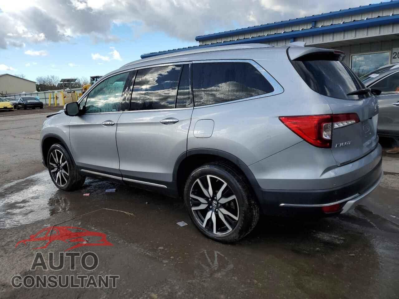 HONDA PILOT 2019 - 5FNYF6H61KB009534
