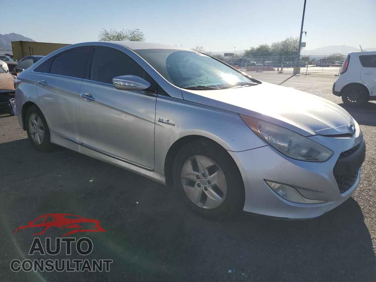 HYUNDAI SONATA 2012 - KMHEC4A46CA045248