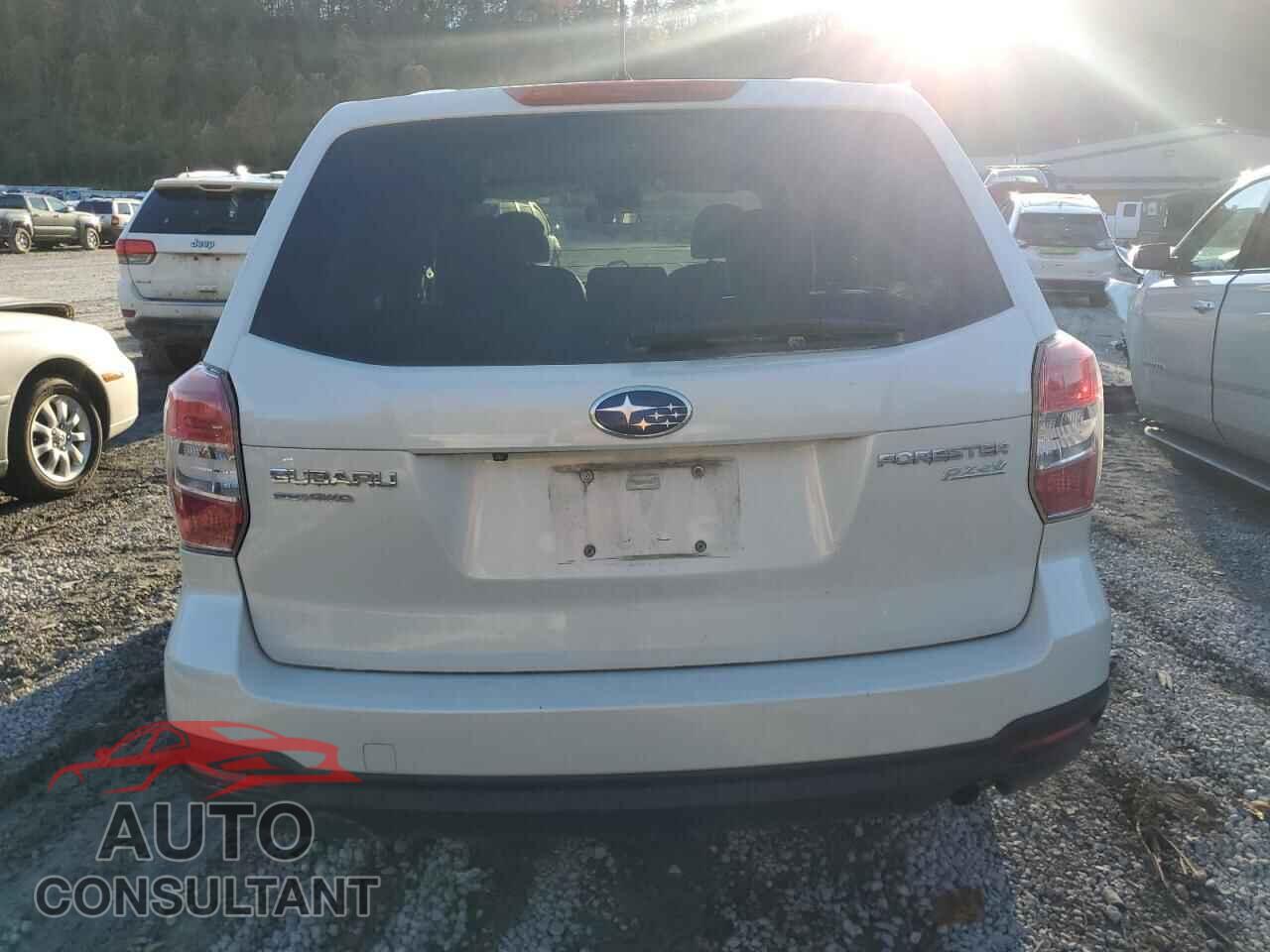 SUBARU FORESTER 2015 - JF2SJAAC0FG588018