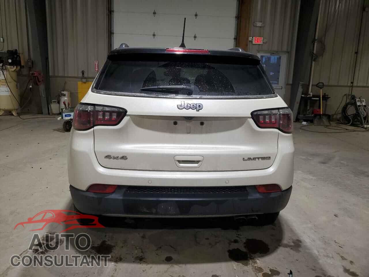 JEEP COMPASS 2018 - 3C4NJDCB7JT360314