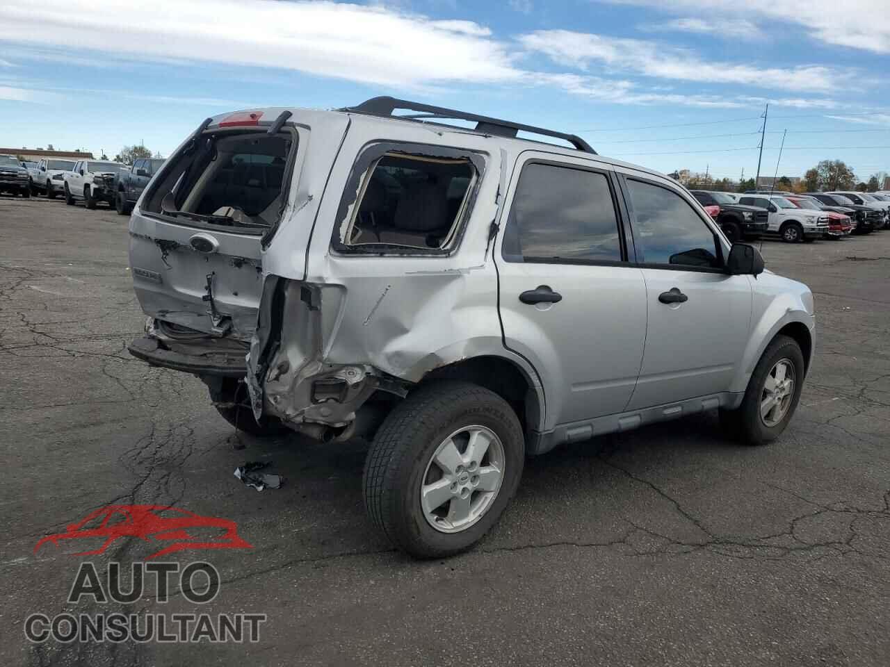 FORD ESCAPE 2010 - 1FMCU9C73AKD34801
