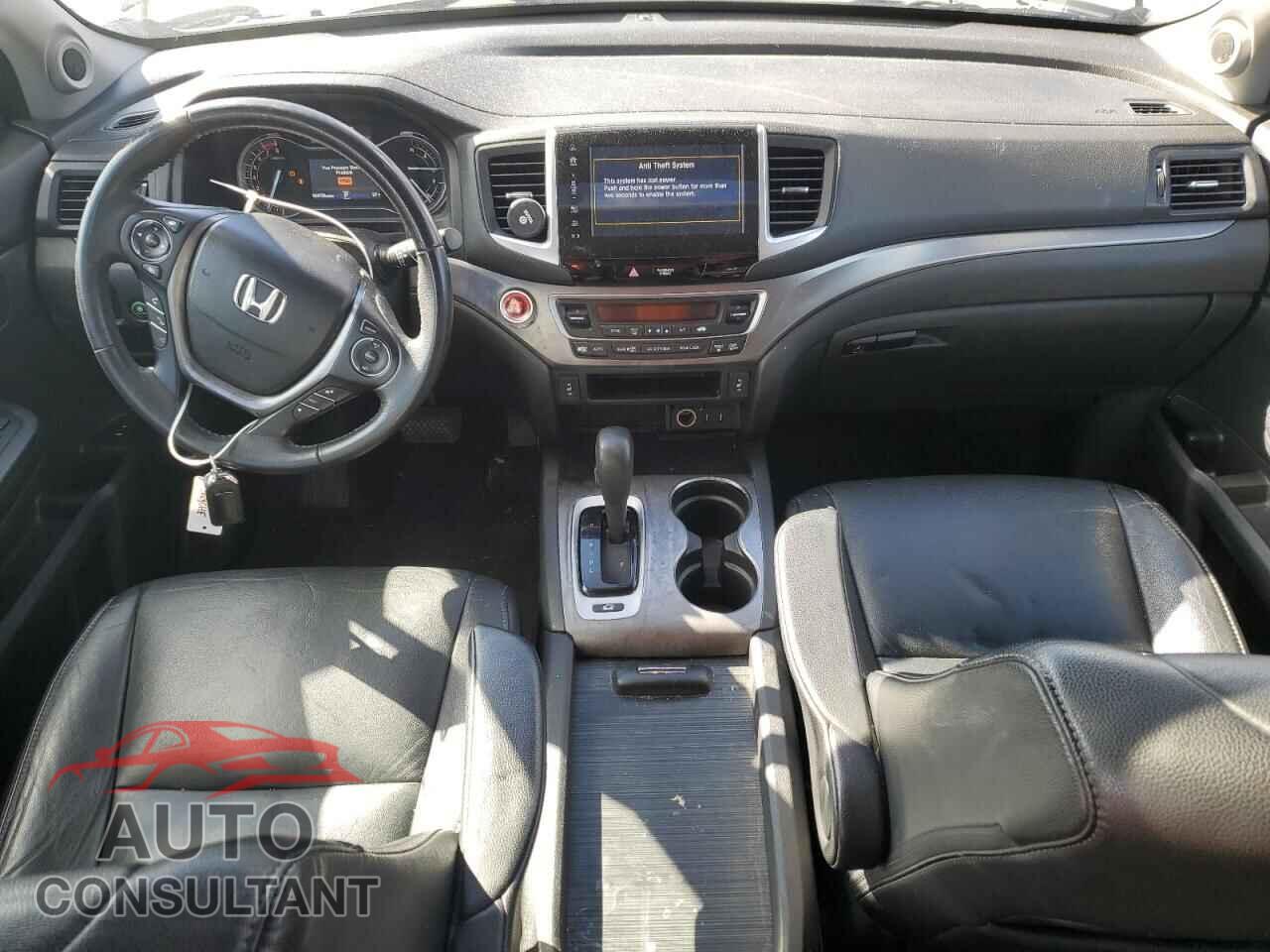 HONDA PILOT 2017 - 5FNYF6H57HB004841