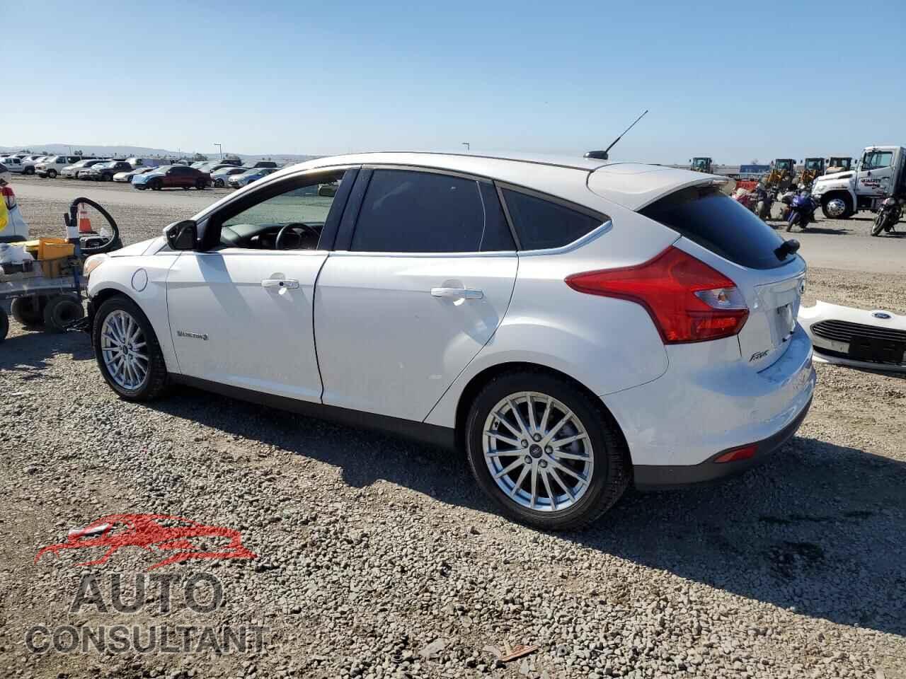 FORD FOCUS 2014 - 1FADP3R49EL260073