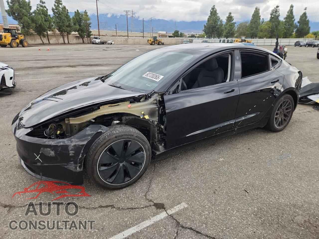 TESLA MODEL 3 2024 - 5YJ3E1EA7RF738527