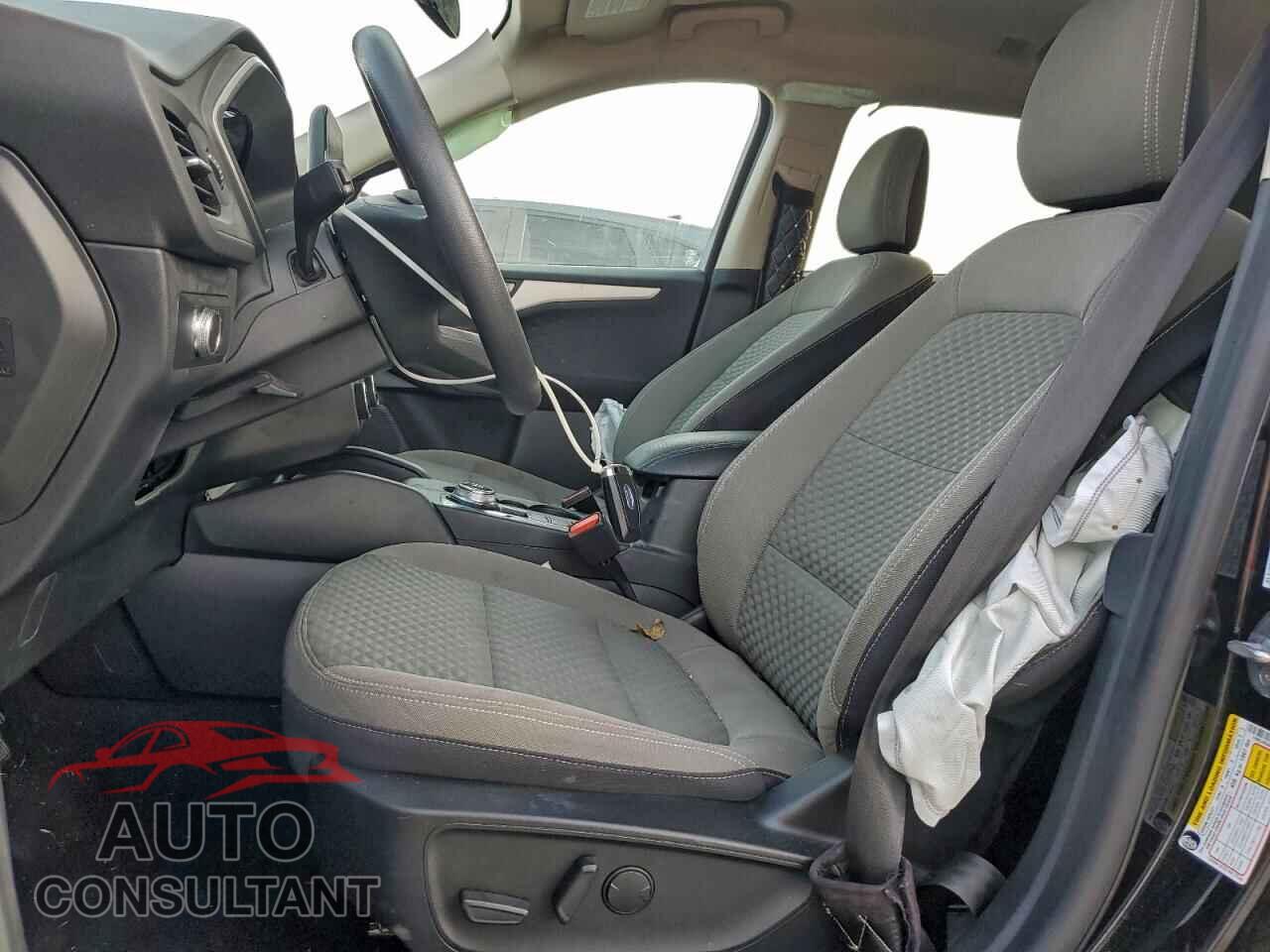 FORD ESCAPE 2020 - 1FMCU0G68LUA31145