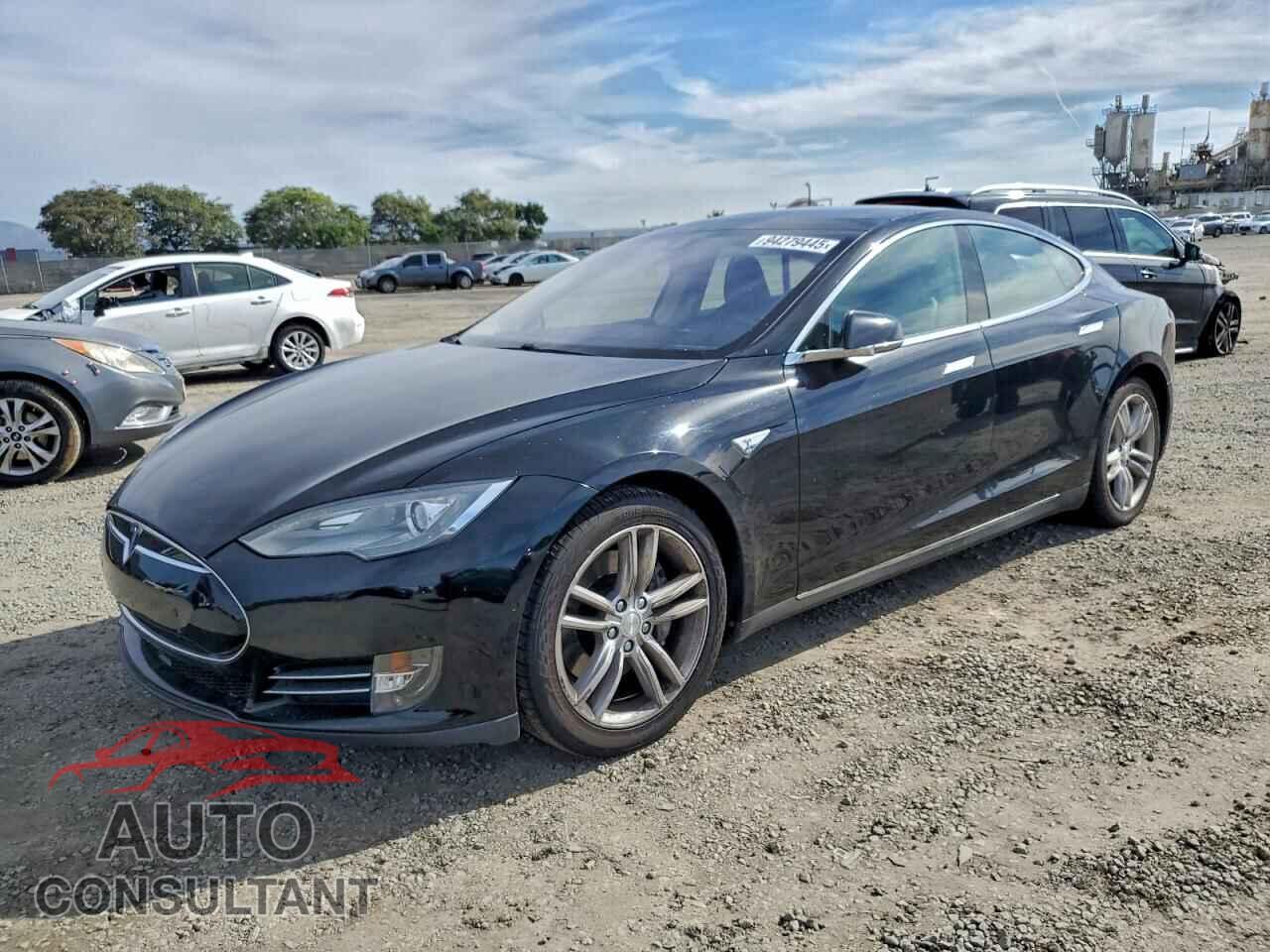 TESLA MODEL S 2014 - 5YJSA1H14EFP63401