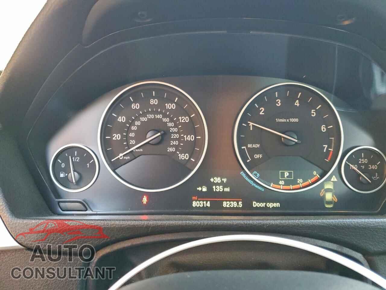 BMW 3 SERIES 2018 - WBA8A3C5XJA494580