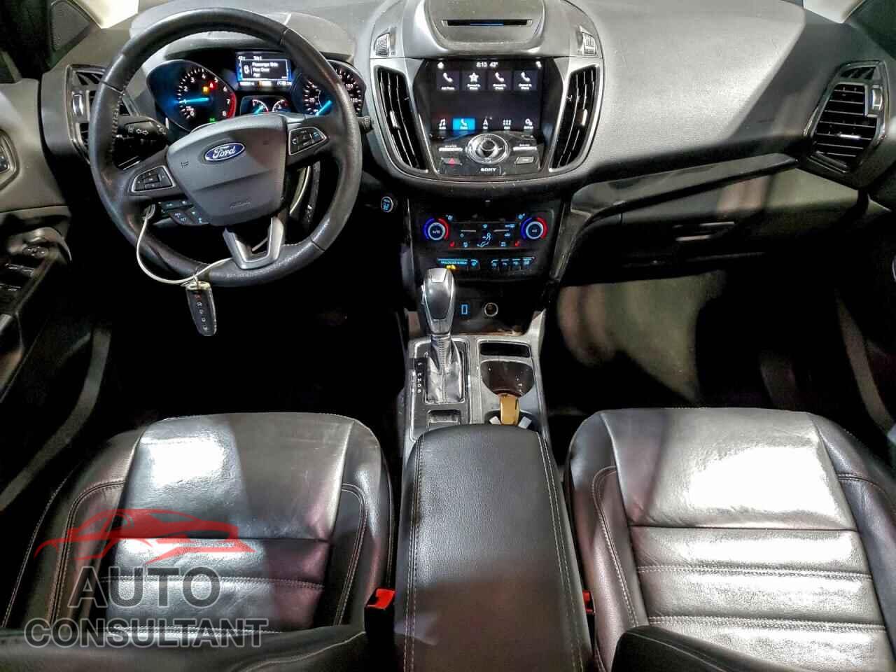 FORD ESCAPE 2018 - 1FMCU9J96JUC34989