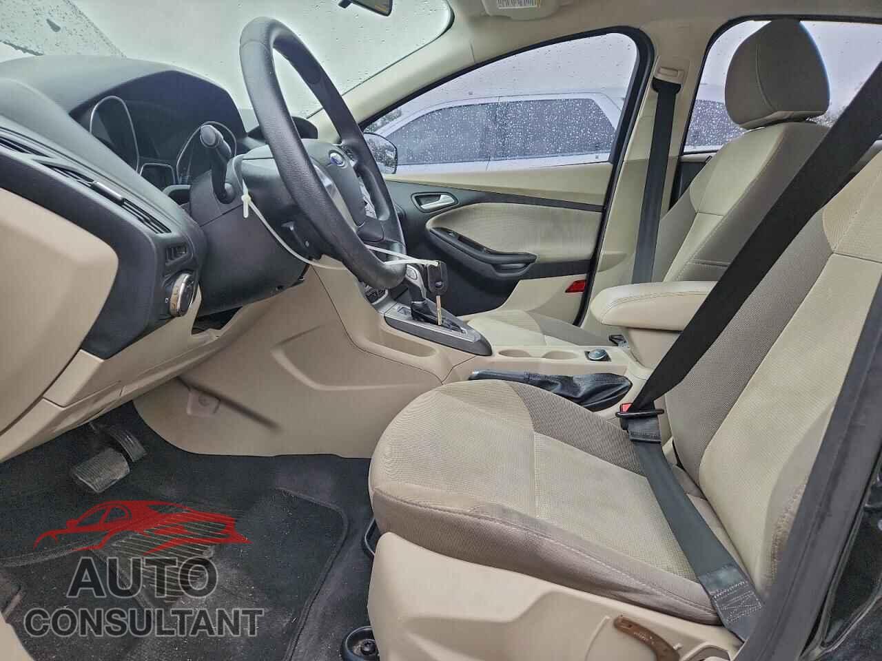 FORD FOCUS 2014 - 1FADP3F29EL426823