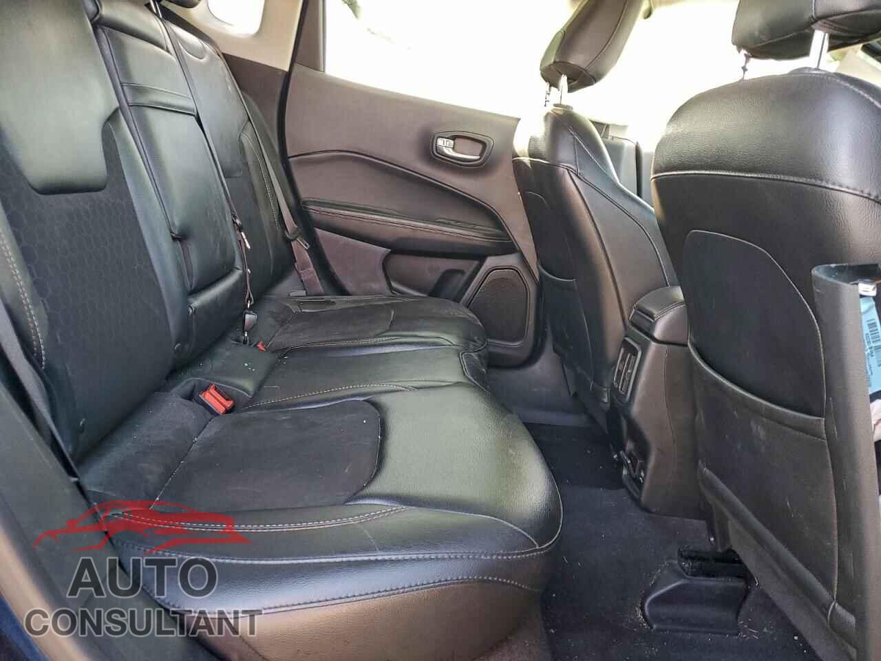 JEEP COMPASS 2018 - 3C4NJDBB1JT314608