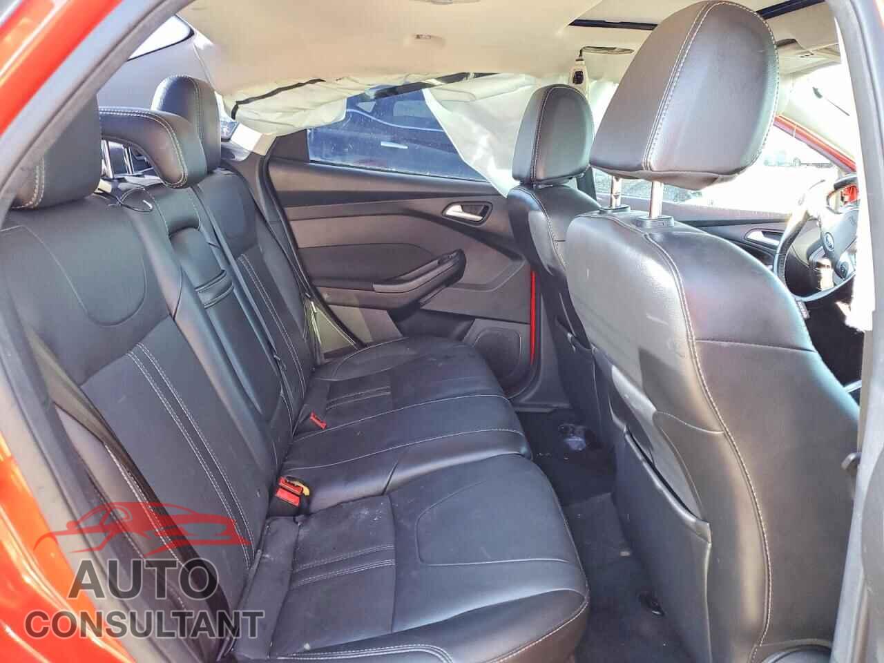 FORD FOCUS 2012 - 1FAHP3H22CL437688