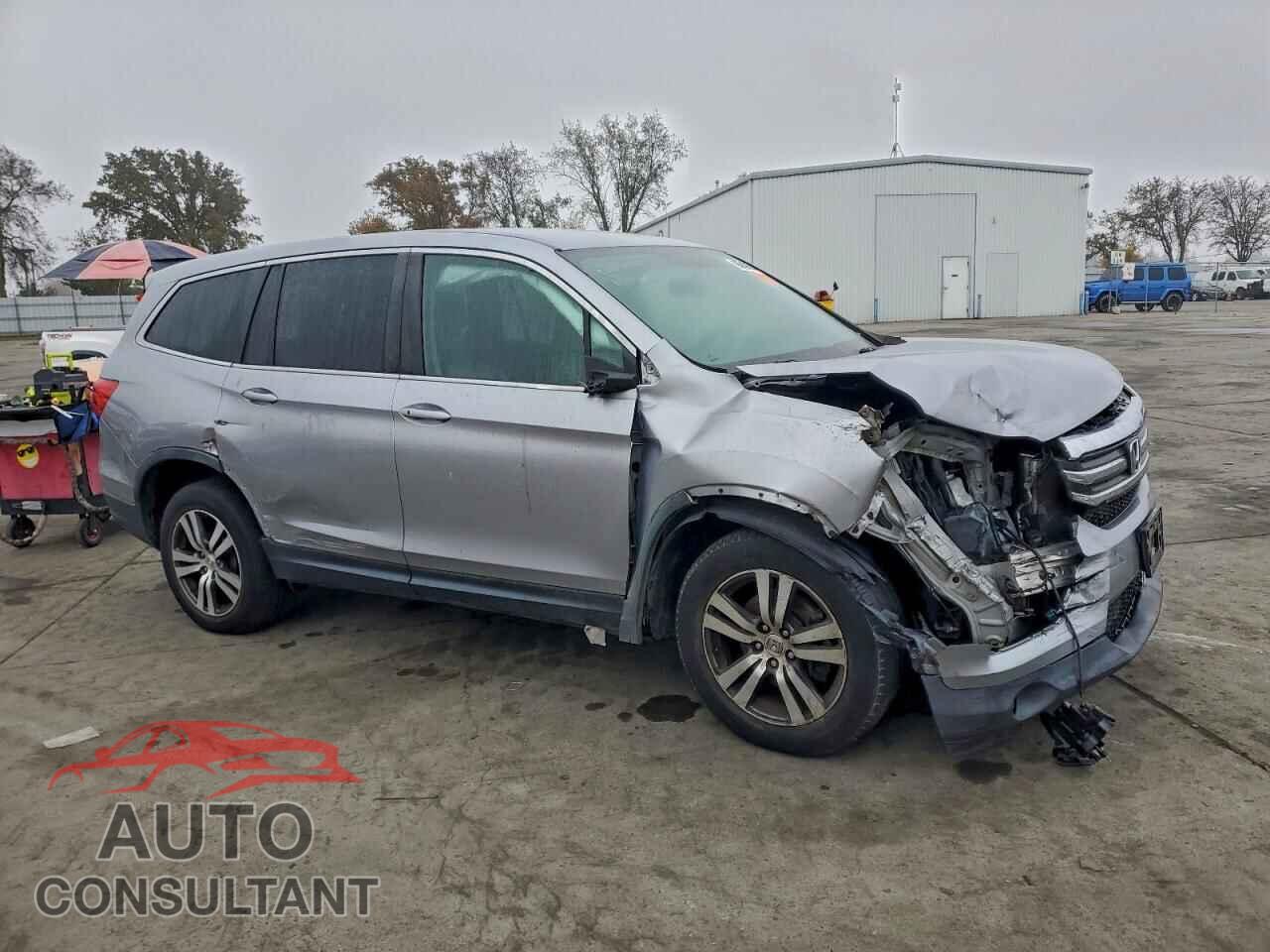 HONDA PILOT 2017 - 5FNYF5H33HB001380