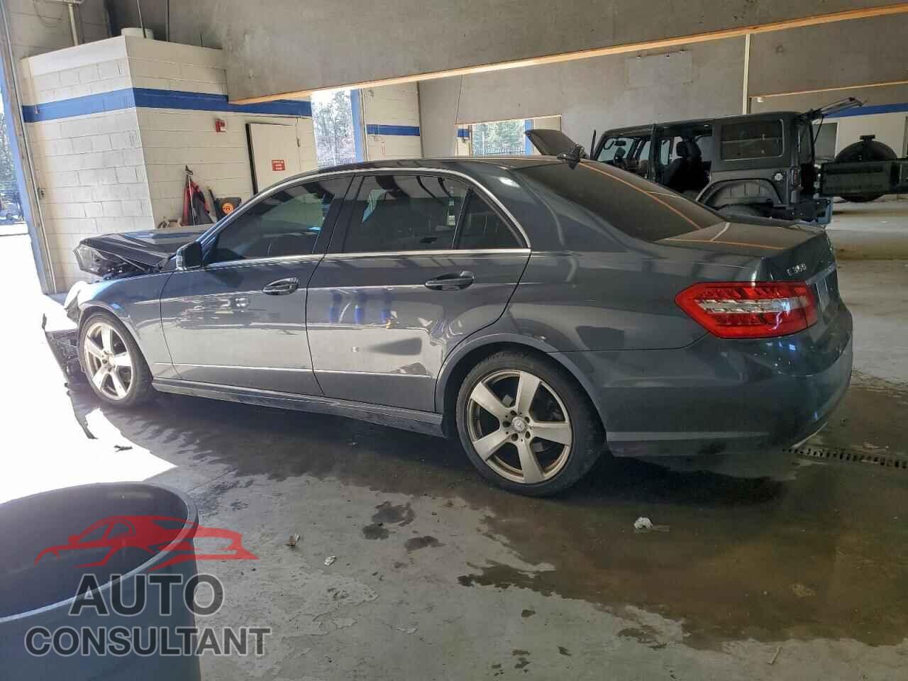 MERCEDES-BENZ E-CLASS 2011 - WDDHF8HB4BA293152