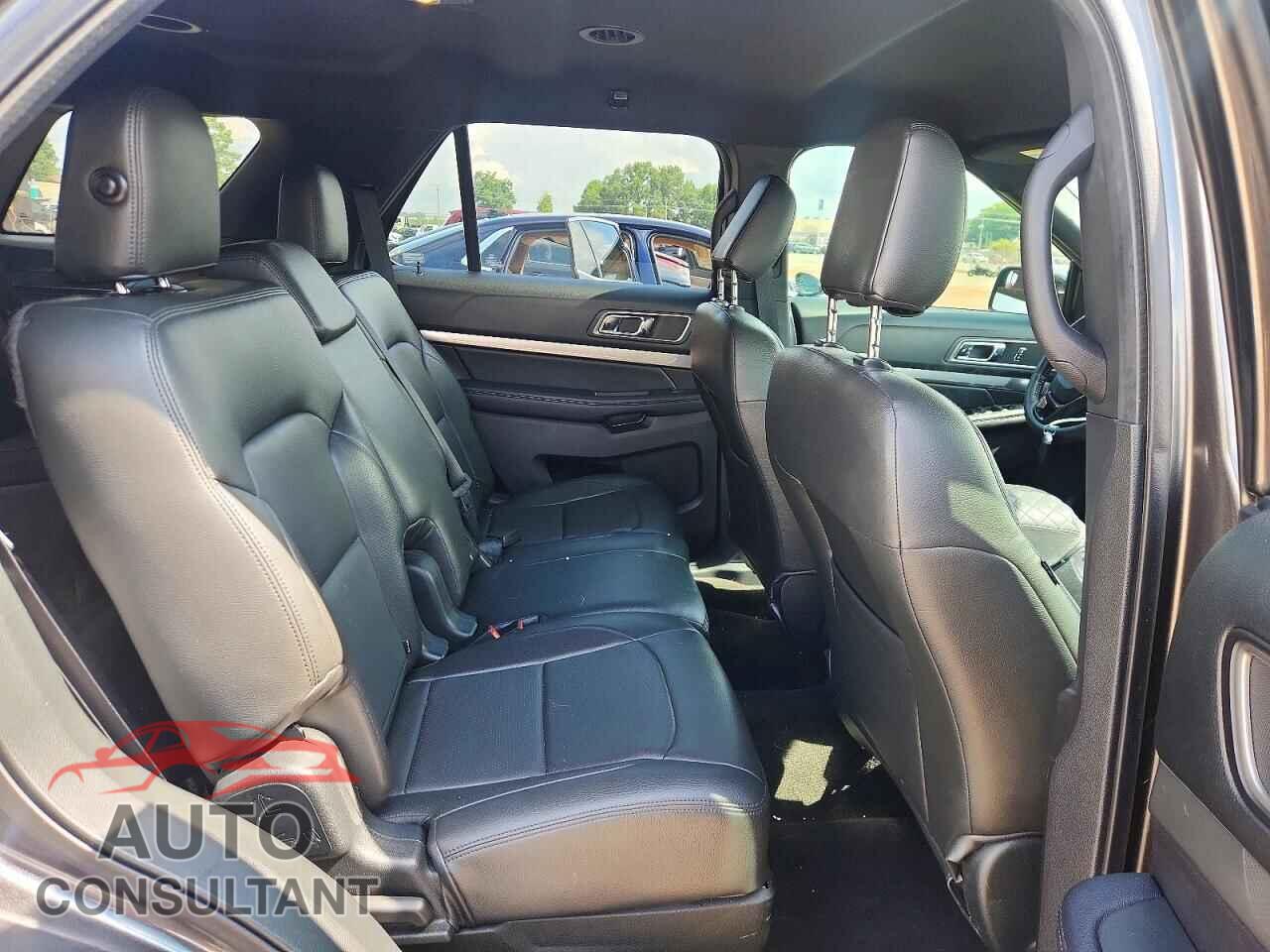 FORD EXPLORER 2018 - 1FM5K7D82JGB54612