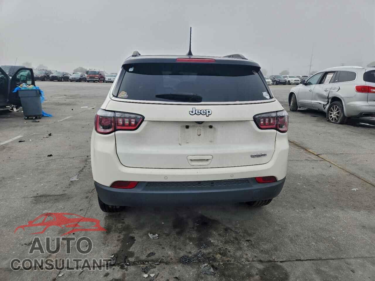 JEEP COMPASS 2018 - 3C4NJCBB9JT374582