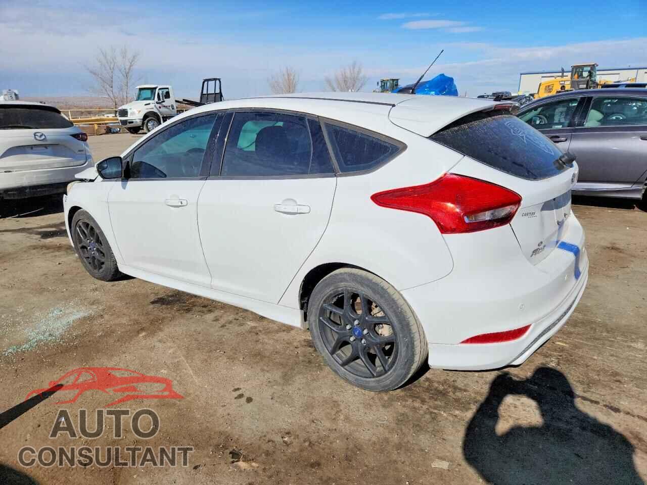 FORD FOCUS 2016 - 1FADP3K27GL268068
