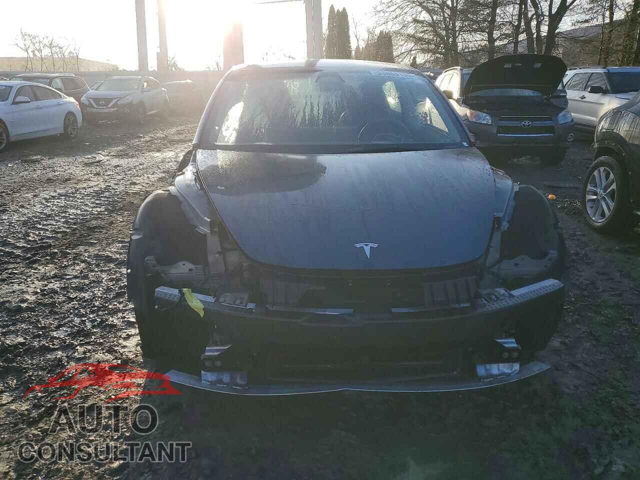 TESLA MODEL 3 2022 - 5YJ3E1EA8NF368747