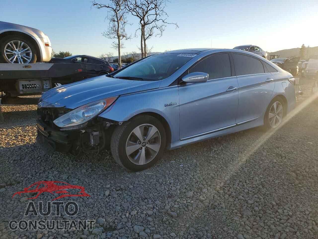 HYUNDAI SONATA 2012 - KMHEC4A43CA036457