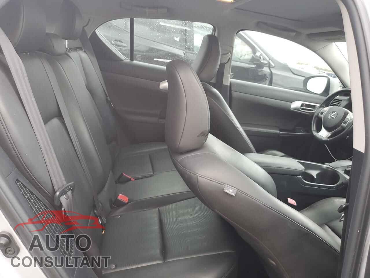 LEXUS CT 200 2012 - JTHKD5BH7C2070020