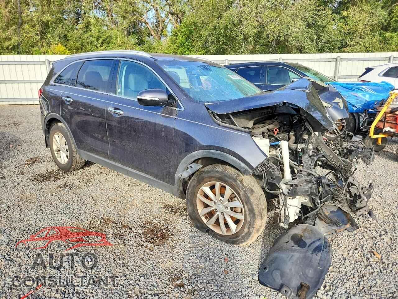 KIA SORENTO 2017 - 5XYPG4A38HG321641