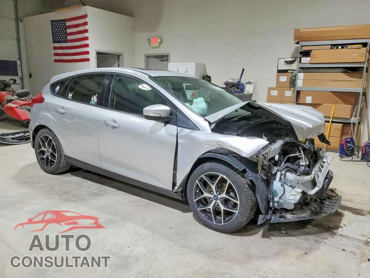 FORD FOCUS 2017 - 1FADP3M29HL302090