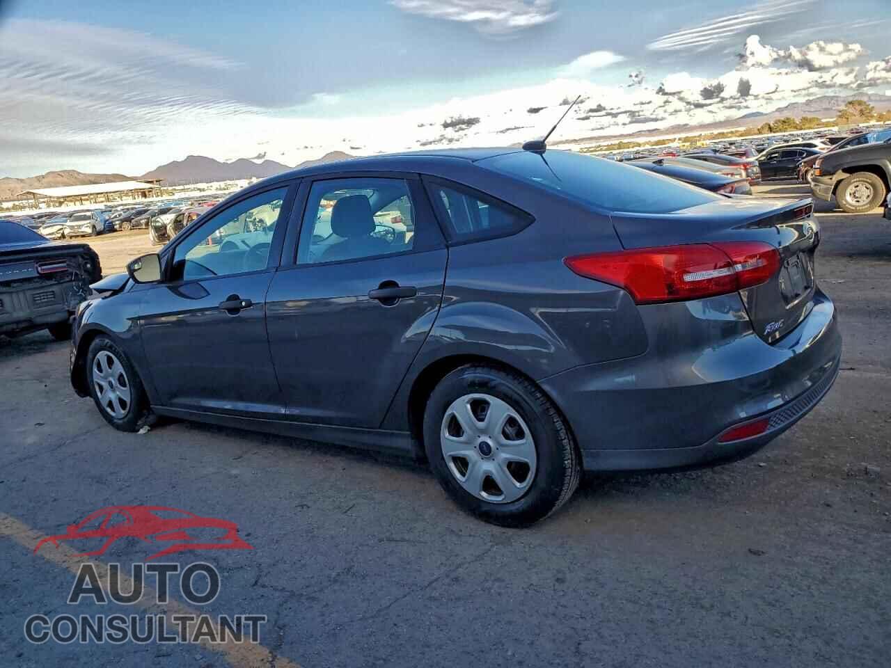 FORD FOCUS 2016 - 1FADP3E28GL247175
