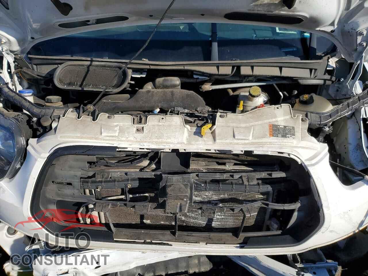 FORD TRANSIT 2019 - 1FTYR2CM0KKA39357
