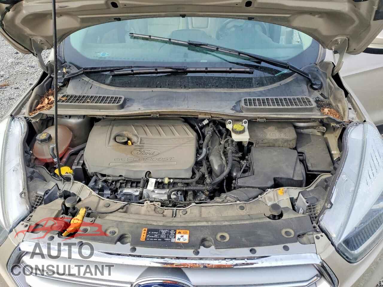 FORD ESCAPE 2017 - 1FMCU0JD3HUC26889