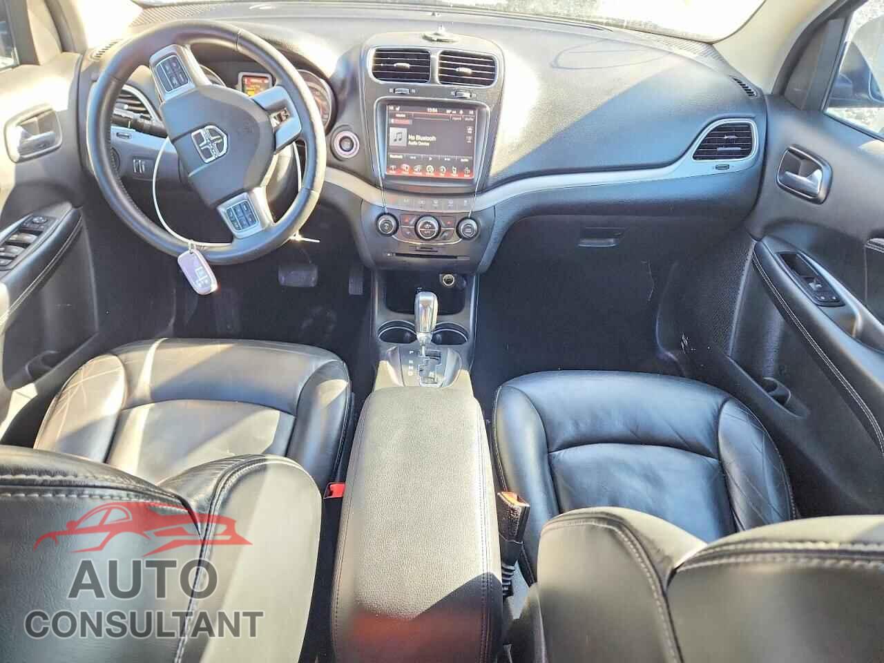 DODGE JOURNEY 2017 - 3C4PDCGG8HT552836