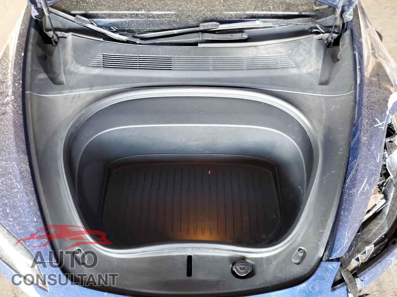 TESLA MODEL 3 2024 - 5YJ3E1EA1RF831219