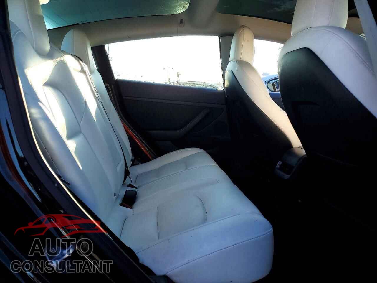 TESLA MODEL 3 2022 - 5YJ3E1EB5NF194242