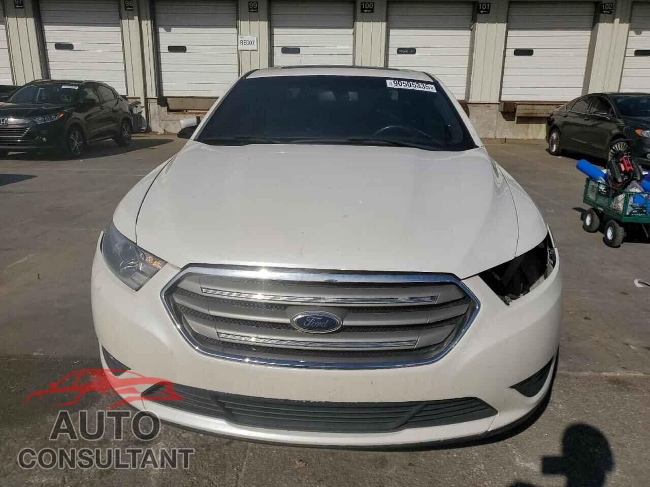 FORD TAURUS 2014 - 1FAHP2E82EG113154