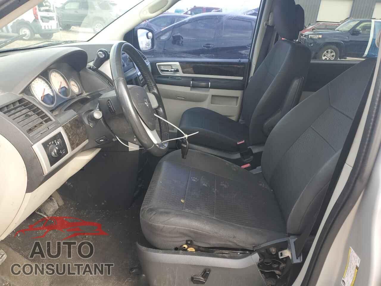 DODGE CARAVAN 2010 - 2D4RN5D18AR433097