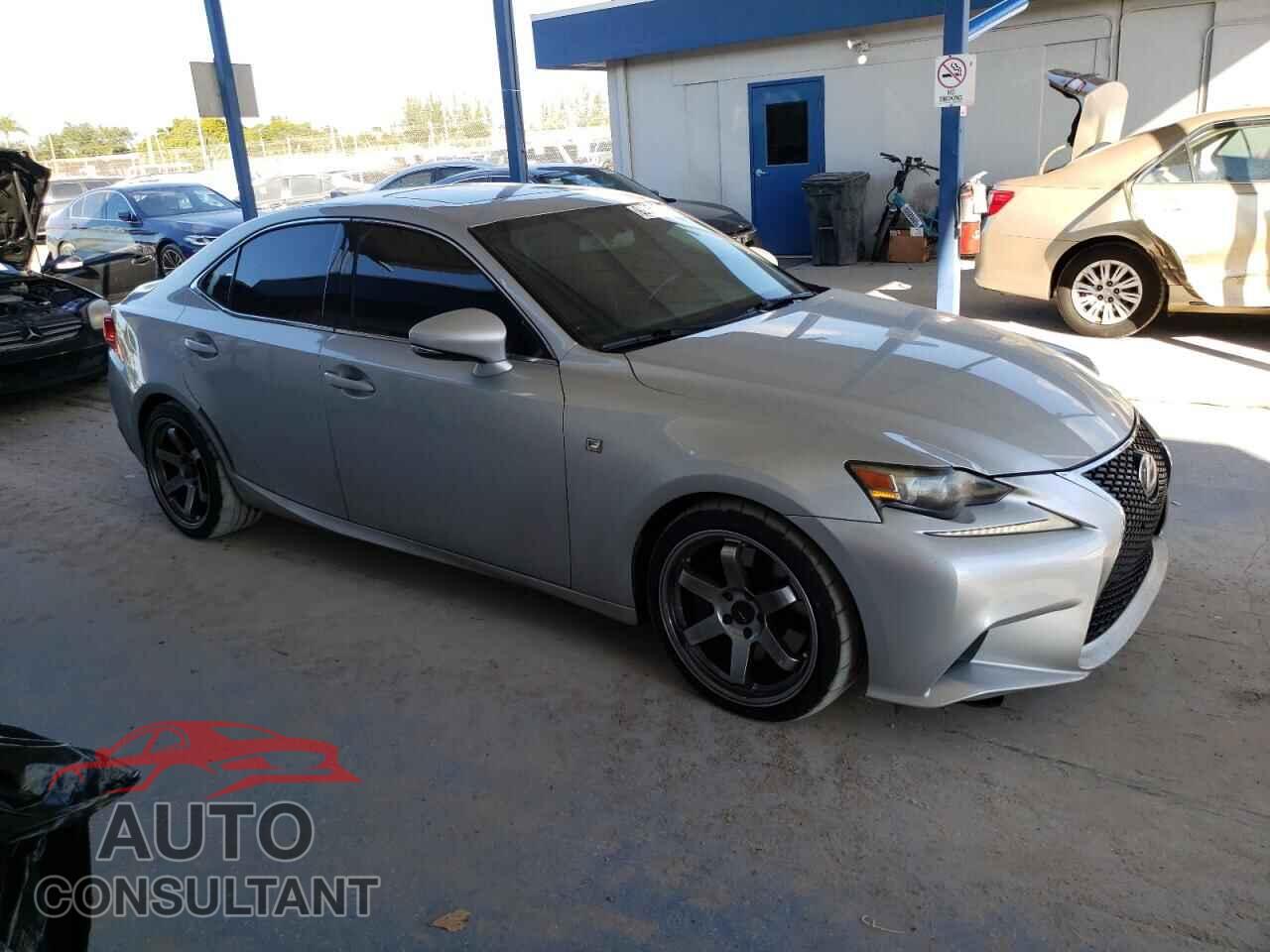 LEXUS IS 2014 - JTHCE1D27E5002028