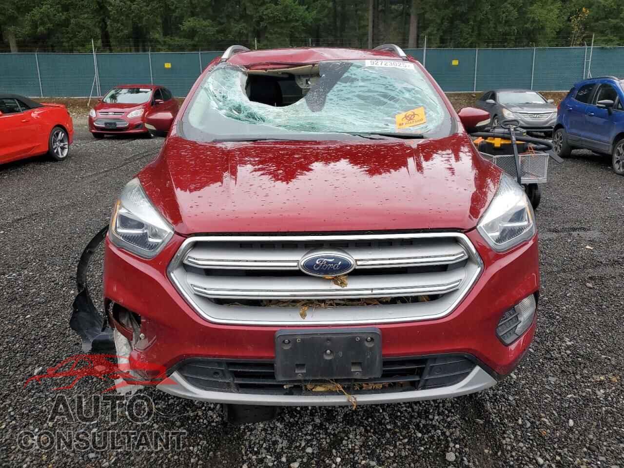 FORD ESCAPE 2018 - 1FMCU9J90JUB48223