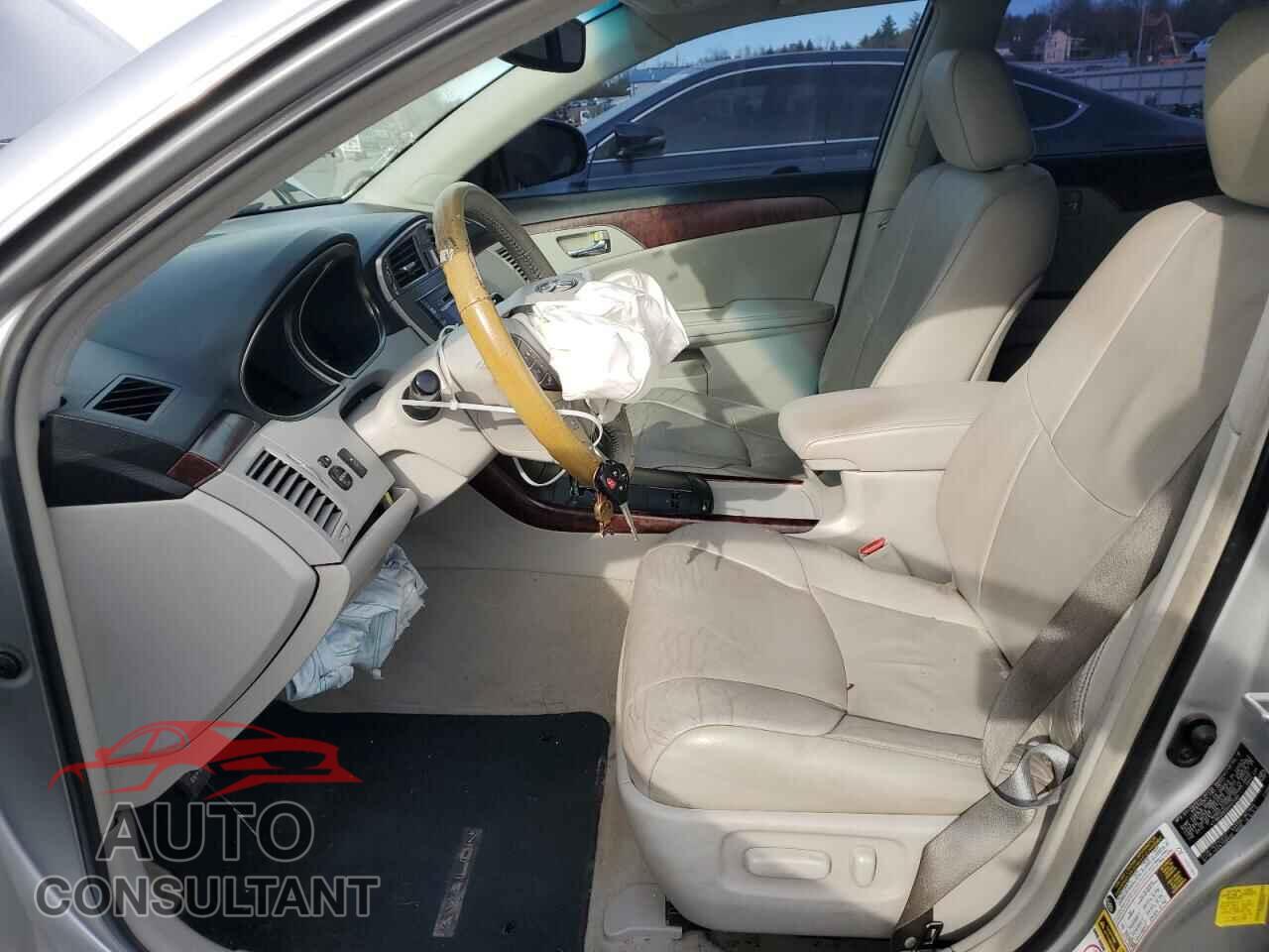 TOYOTA AVALON 2011 - 4T1BK3DB5BU427293