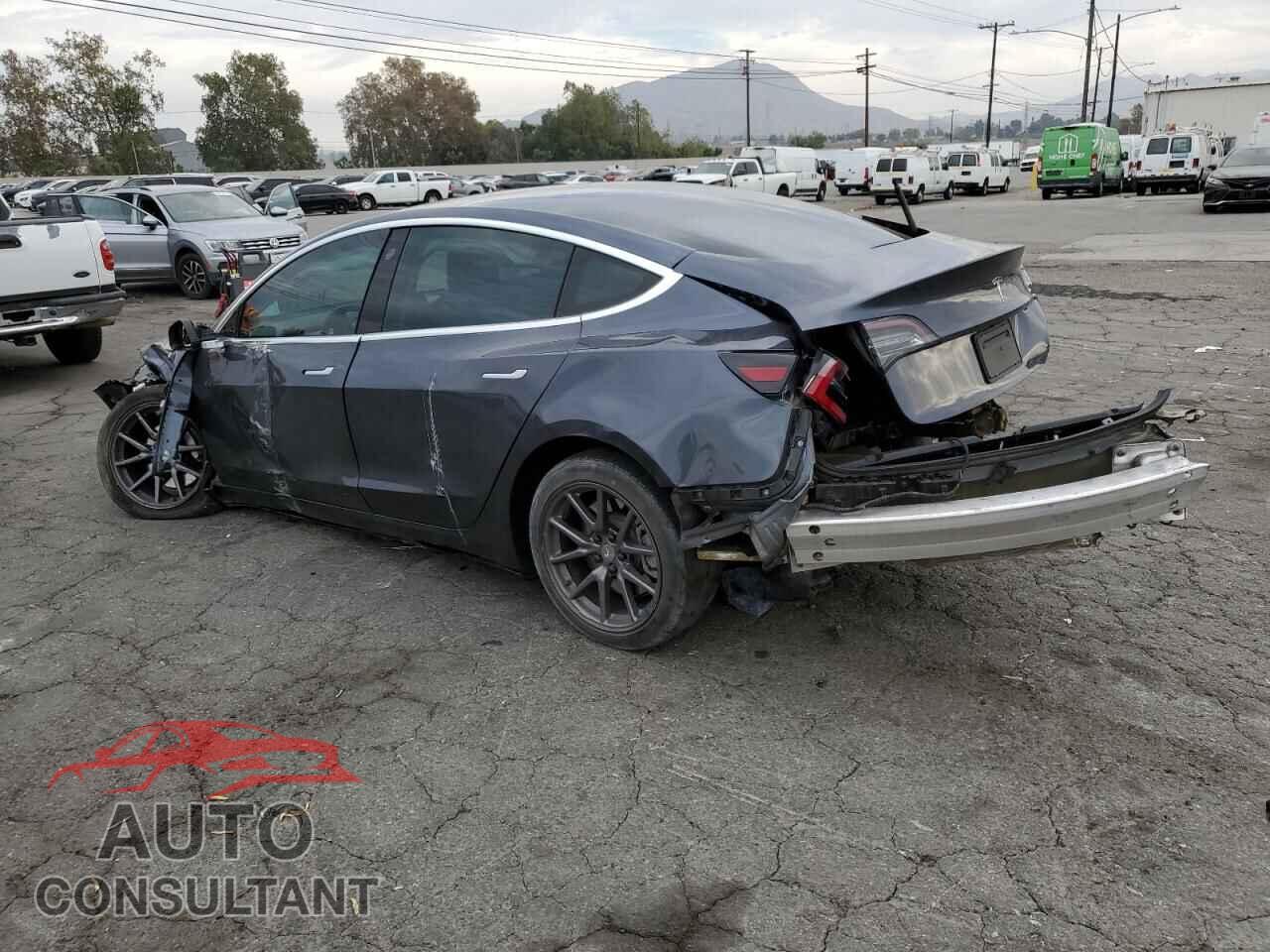TESLA MODEL 3 2020 - 5YJ3E1EA1LF495935