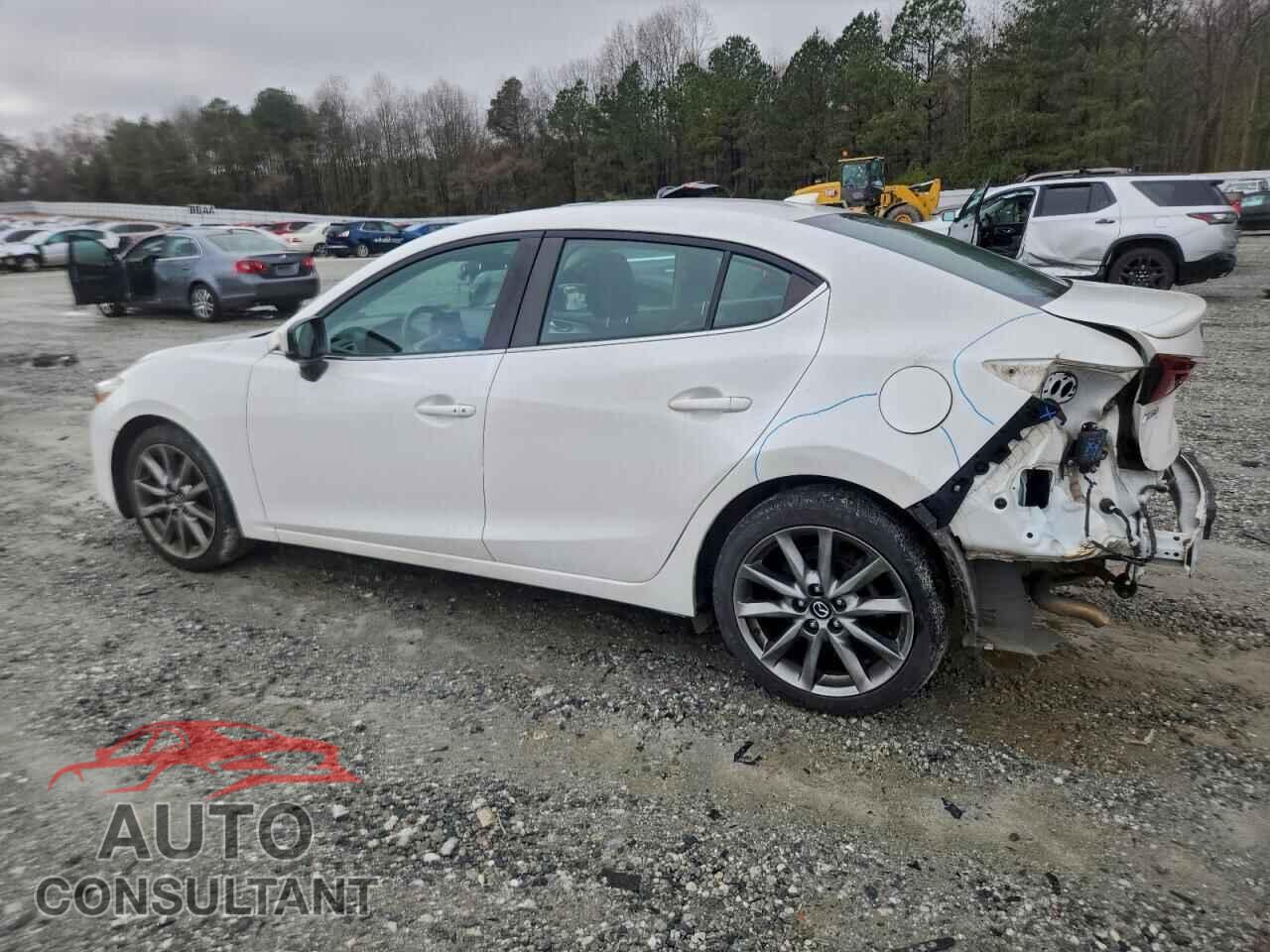 MAZDA 3 2018 - 3MZBN1V30JM211570