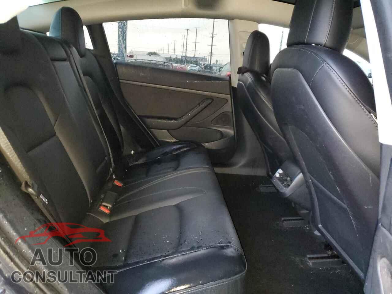 TESLA MODEL 3 2021 - 5YJ3E1EA1MF870871