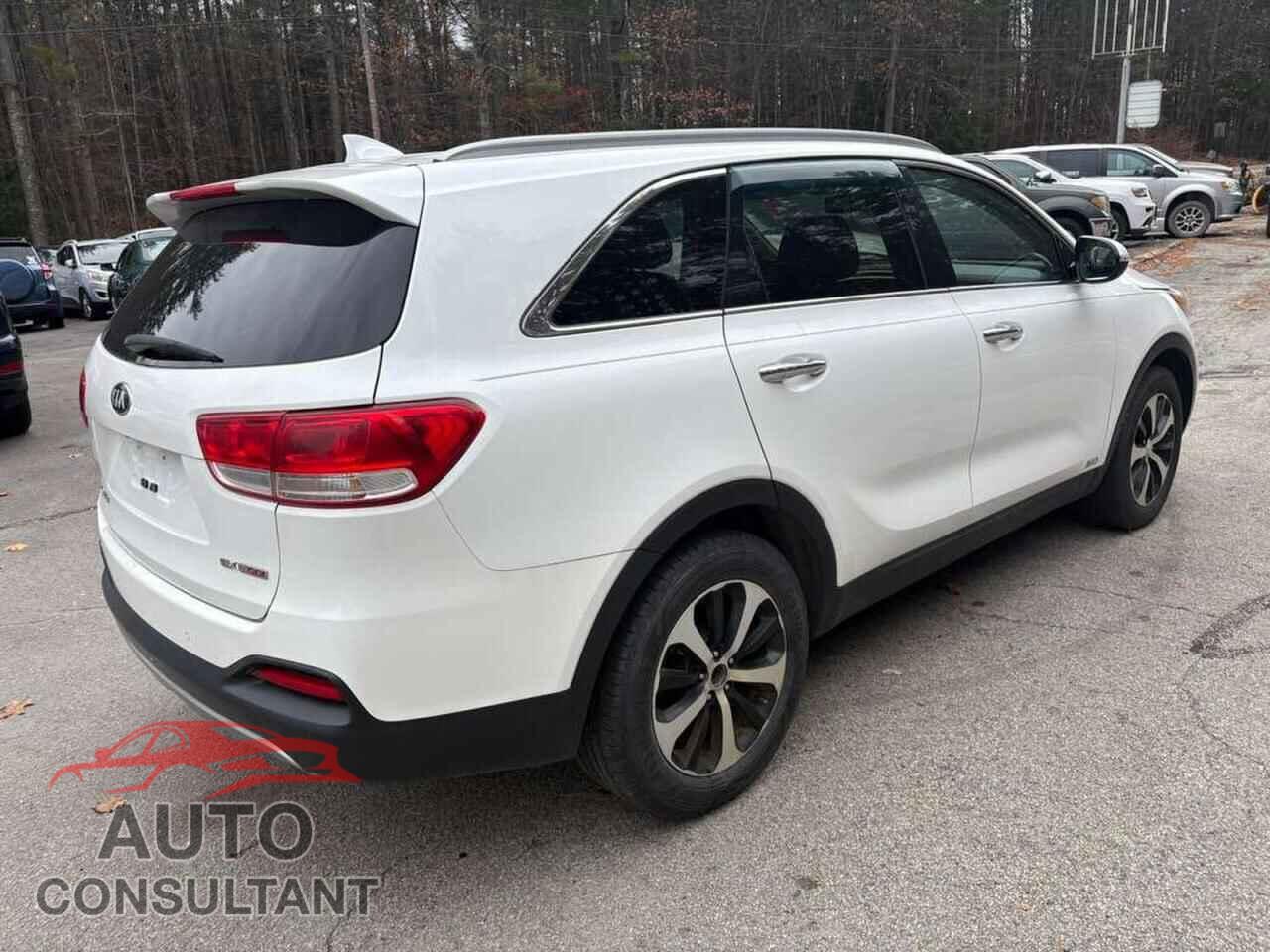 KIA SORENTO 2016 - 5XYPHDA10GG006830