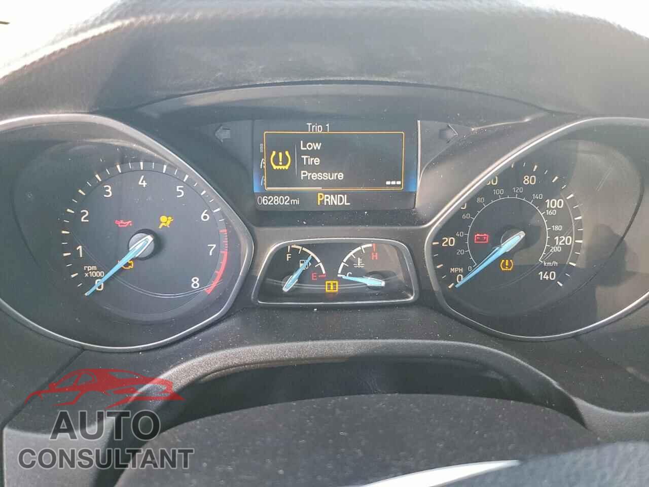 FORD FOCUS 2016 - 1FADP3E25GL264600