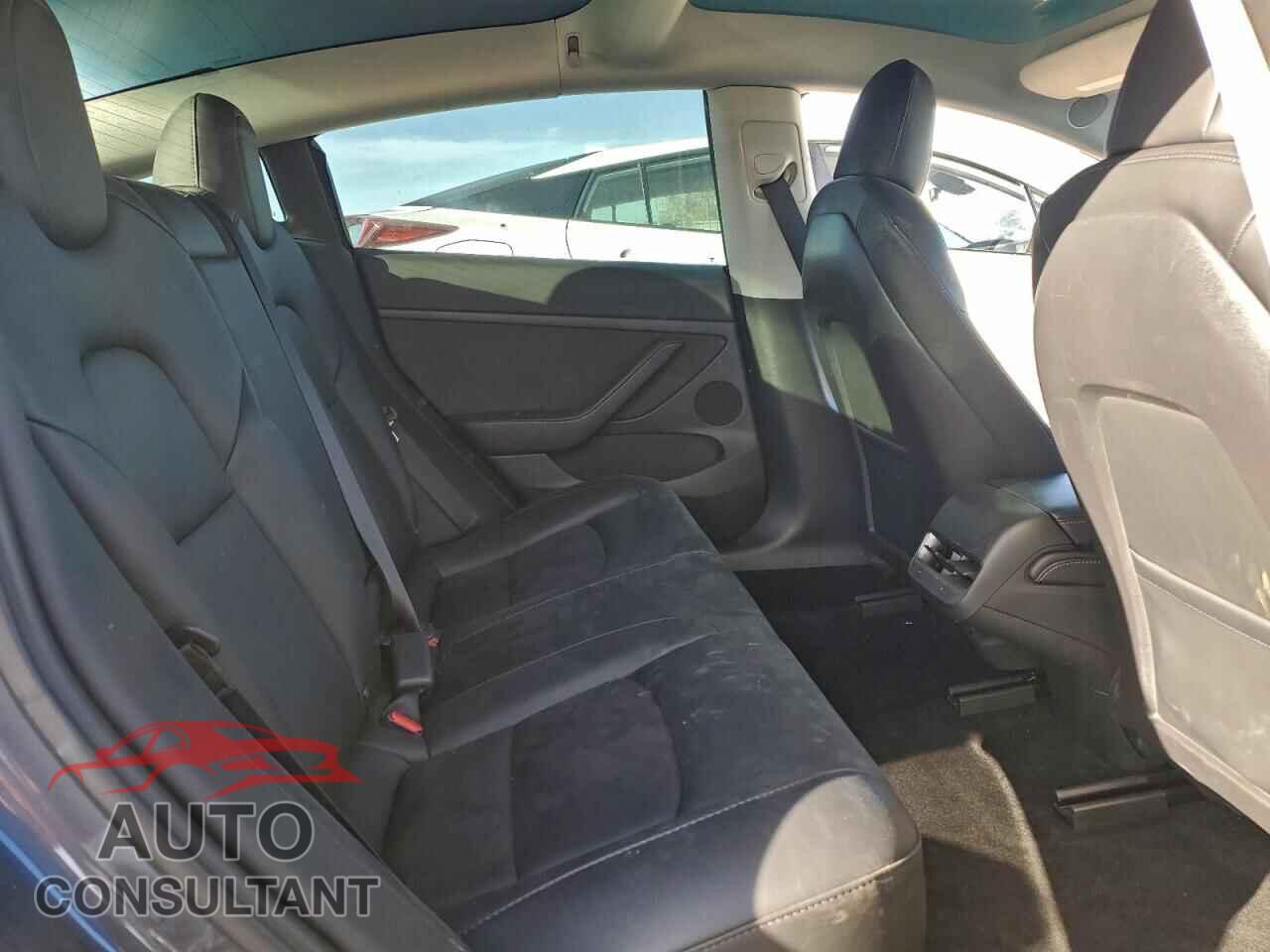 TESLA MODEL 3 2023 - 5YJ3E1EA3PF466376