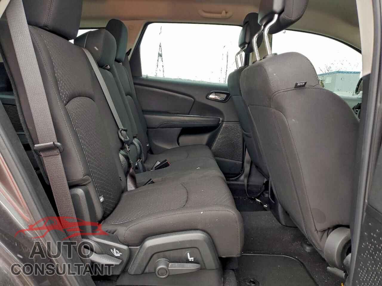 DODGE JOURNEY 2018 - 3C4PDCAB5JT526035