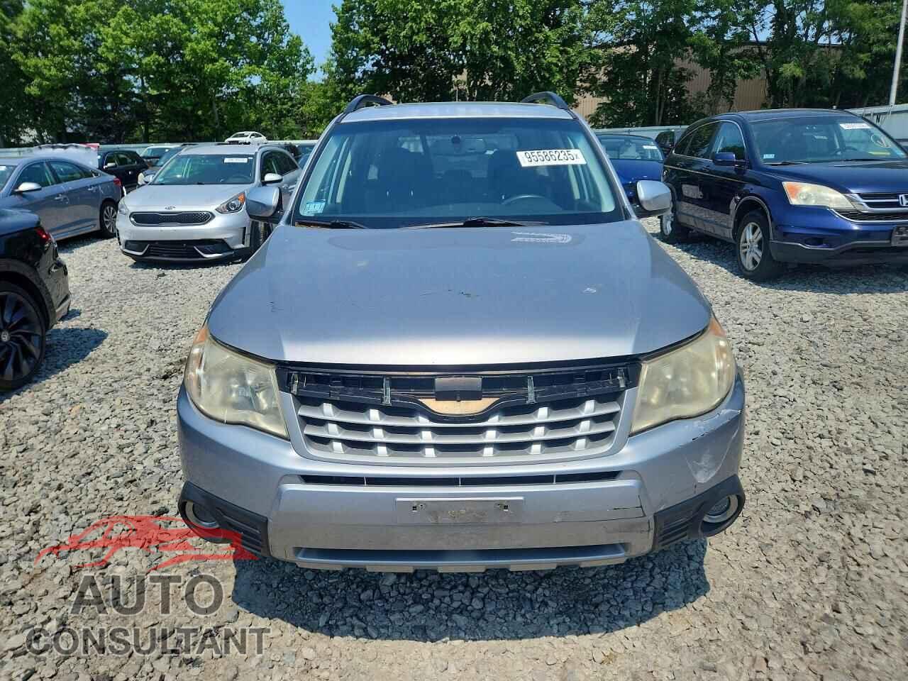 SUBARU FORESTER 2013 - JF2SHAEC5DH419576