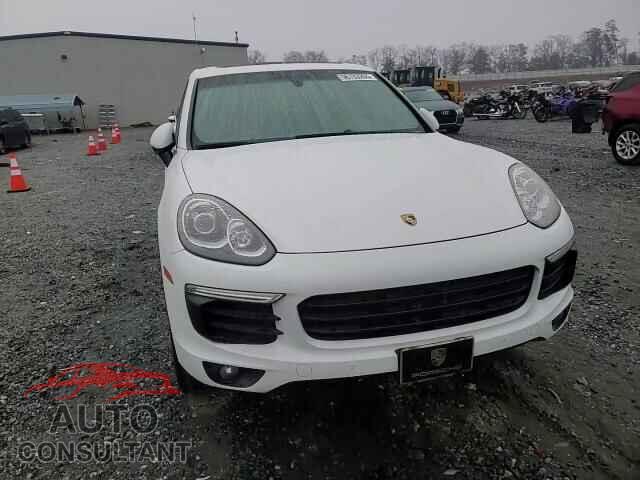 PORSCHE CAYENNE 2016 - WP1AA2A25GLA04789